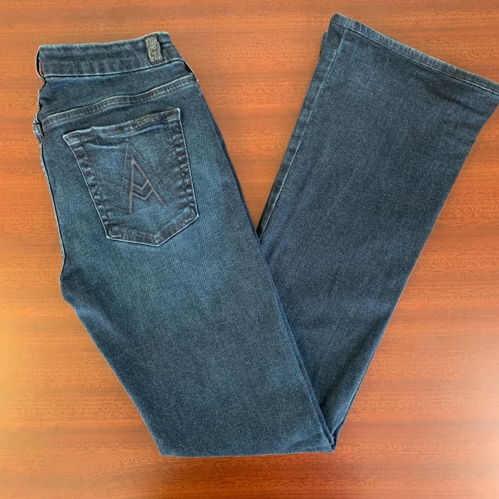 7 For All Mankind A Pocket Bootcut Jean Sz 29